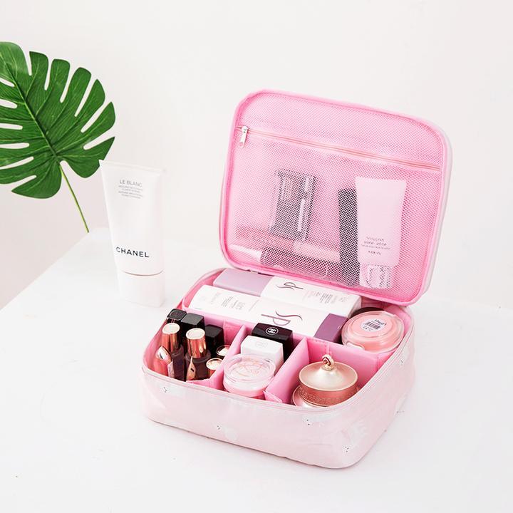 BeautyDen? Travel Cosmetic Organizer